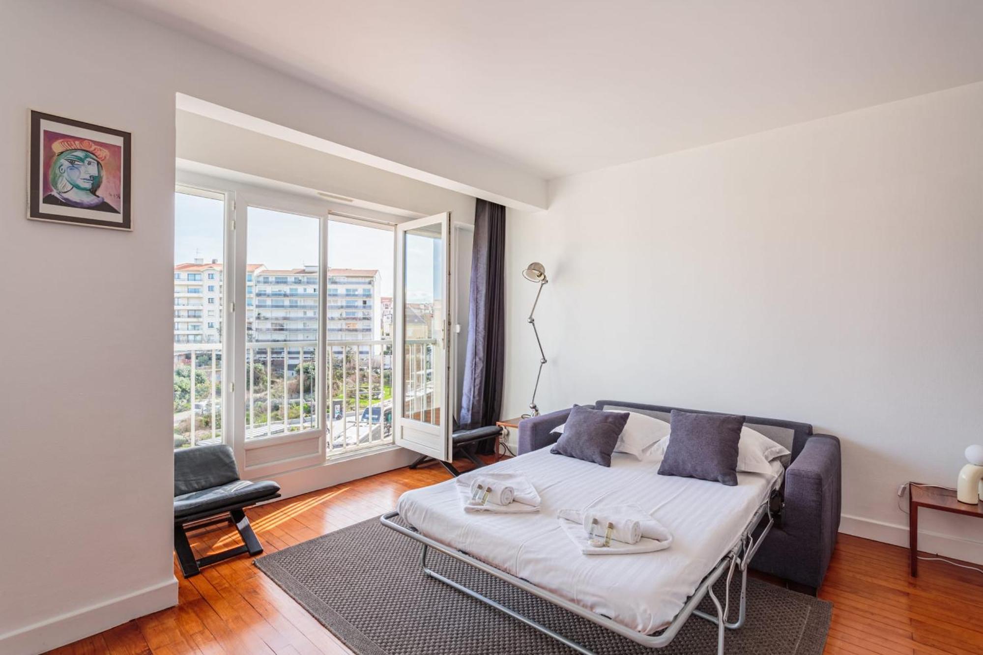 Ixelle - Welkeys Apartamento